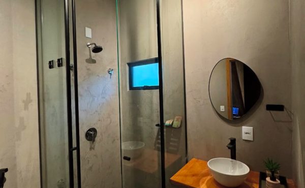 20250112_220949000_iOS